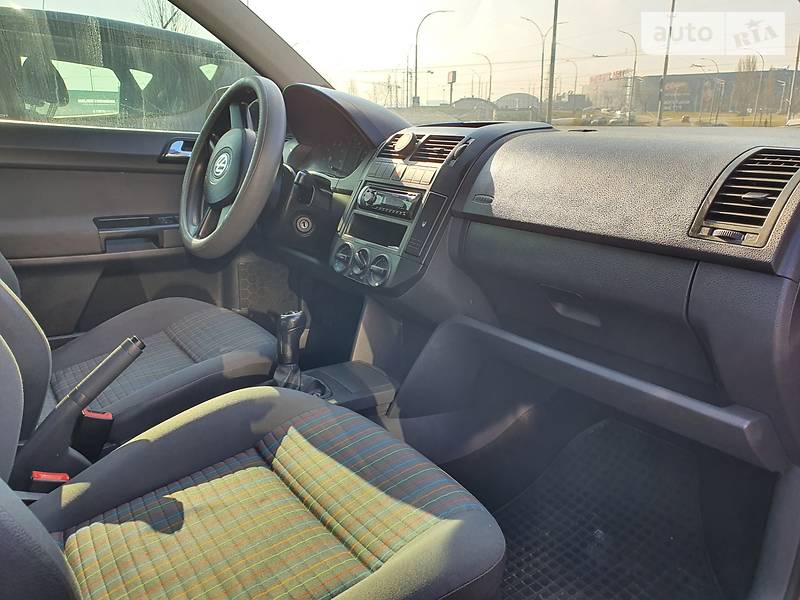 Хэтчбек Volkswagen Polo 2006 в Киеве фото 6 Хэтчбек Volkswagen Polo 2006 в Киеве