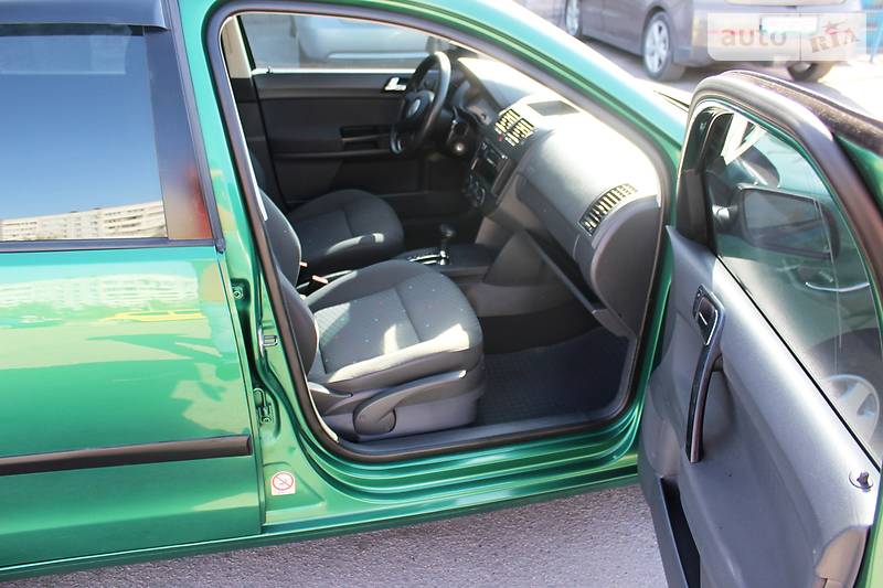 Хетчбек Volkswagen Polo 2004 в Запоріжжі