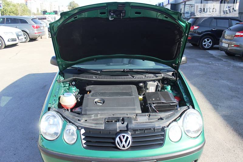 Хетчбек Volkswagen Polo 2004 в Запоріжжі