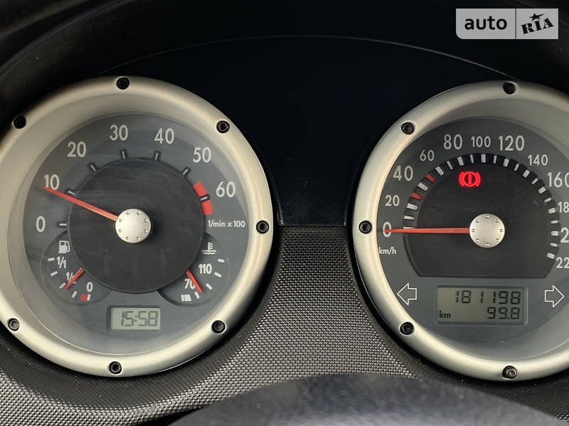 Седан Volkswagen Polo 2000 в Тернополі