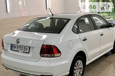 Седан Volkswagen Polo 2017 в Сумах