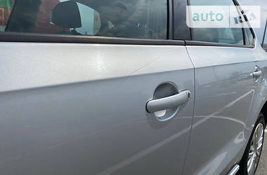 Седан Volkswagen Polo 2012 в 