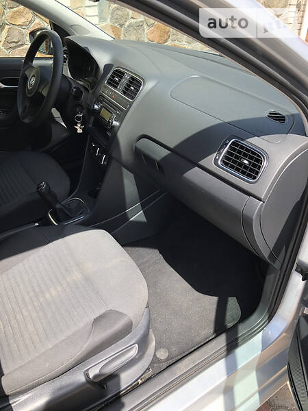 Хетчбек Volkswagen Polo 2010 в Попільні