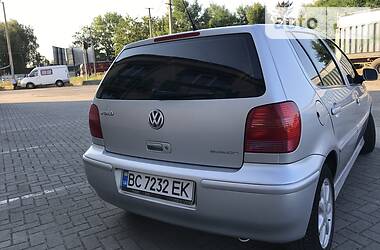 Хетчбек Volkswagen Polo 2001 в 