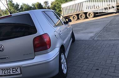 Хетчбек Volkswagen Polo 2001 в 