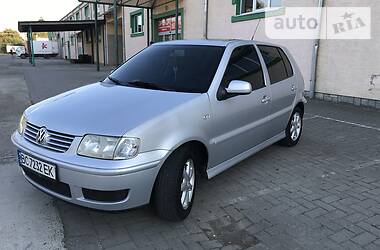 Хетчбек Volkswagen Polo 2001 в 