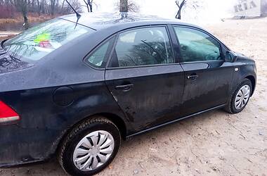 Седан Volkswagen Polo 2013 в Киеве