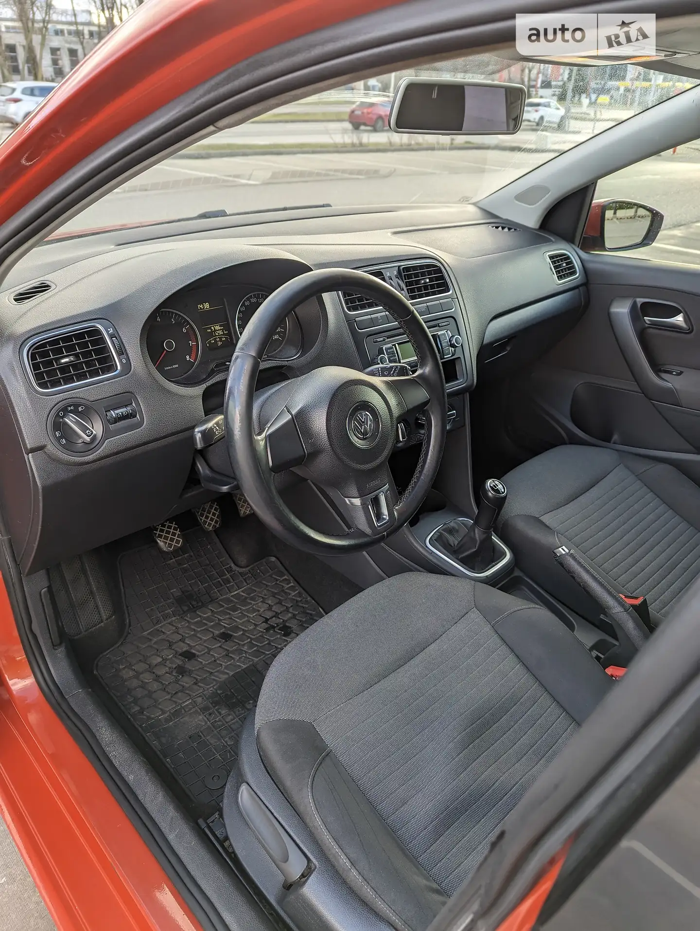 2010 Volkswagen Polo - мініатюра 9