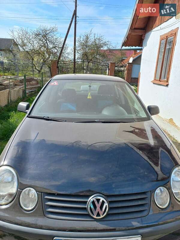 Хэтчбек Volkswagen Polo 2004 в 