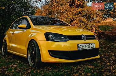 Хэтчбек Volkswagen Polo 2011 в Черновцах