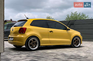 Хэтчбек Volkswagen Polo 2011 в Черновцах