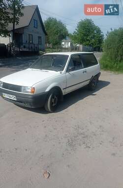 Универсал Volkswagen Polo 1988 в Тараще