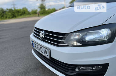 Седан Volkswagen Polo 2016 в 