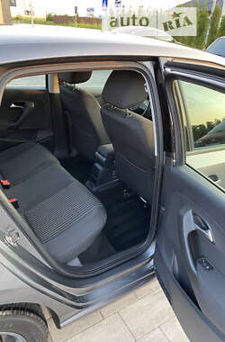 Хэтчбек Volkswagen Polo 2010 в 