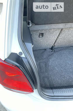 Хетчбек Volkswagen Polo 2014 в 