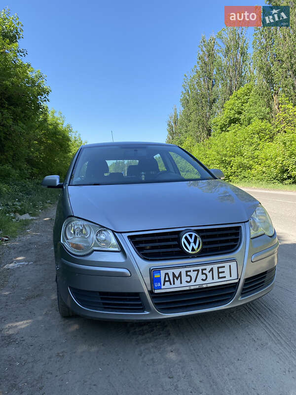 Хэтчбек Volkswagen Polo 2006 в Бердичеве