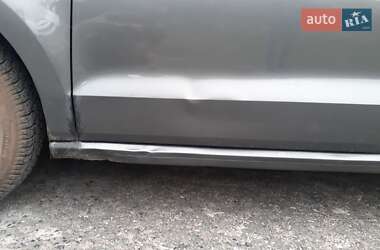 Хэтчбек Volkswagen Polo 2012 в 