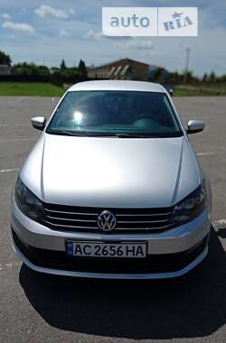 Седан Volkswagen Polo 2017 в Луцке