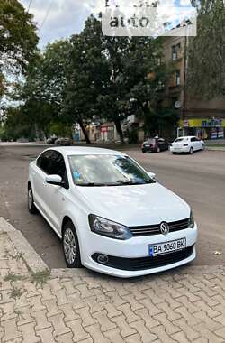 Седан Volkswagen Polo 2014 в Николаеве