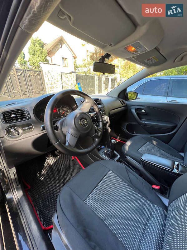 Седан Volkswagen Polo 2011 в Львове