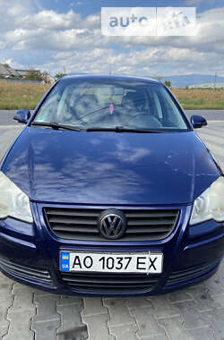 Седан Volkswagen Polo 2005 в Іршаві