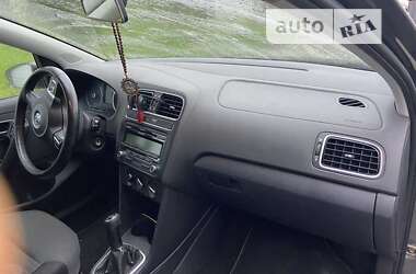 Хэтчбек Volkswagen Polo 2010 в 