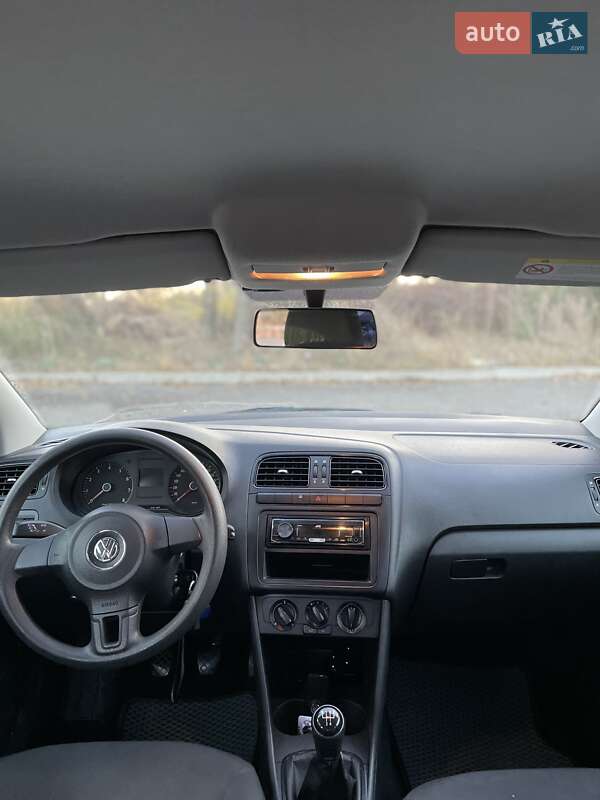 Седан Volkswagen Polo 2013 в Покровске
