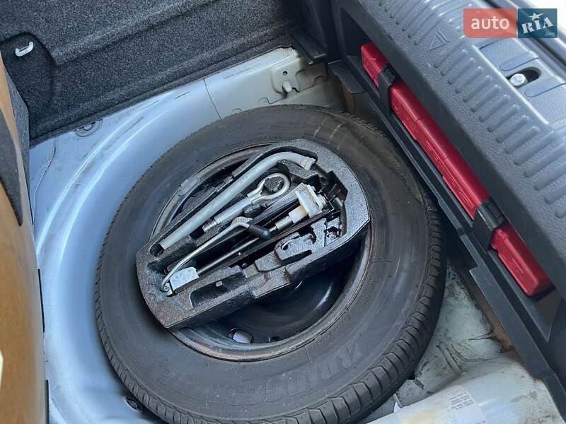 Хетчбек Volkswagen Polo 2016 в Львові