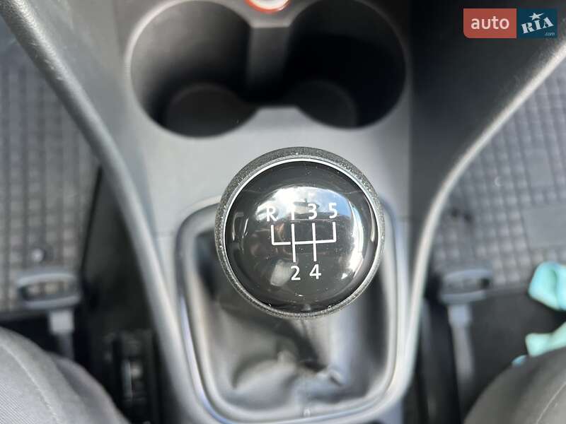 Хетчбек Volkswagen Polo 2016 в Львові