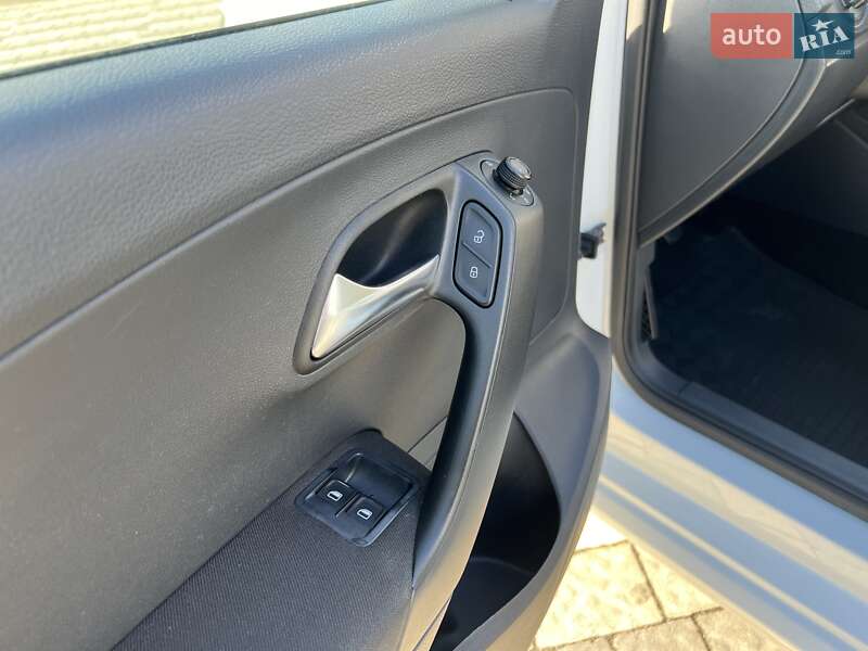 Хетчбек Volkswagen Polo 2016 в Львові