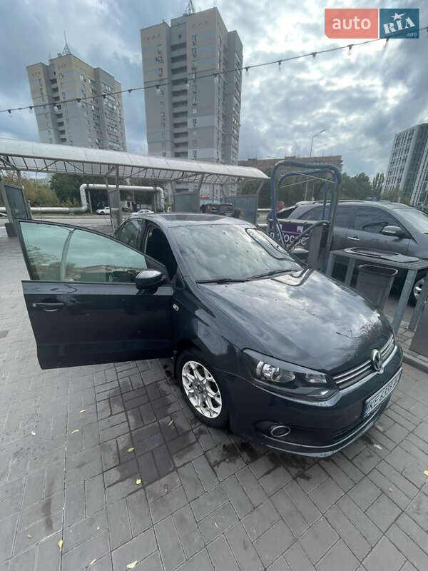 Седан Volkswagen Polo 2011 в Днепре фото 3 Седан Volkswagen Polo 2011 в Днепре