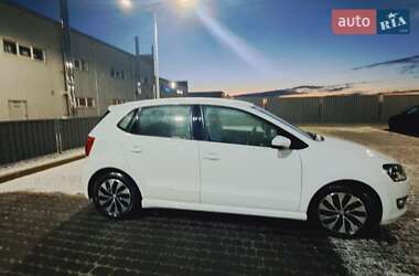Хэтчбек Volkswagen Polo 2014 в 