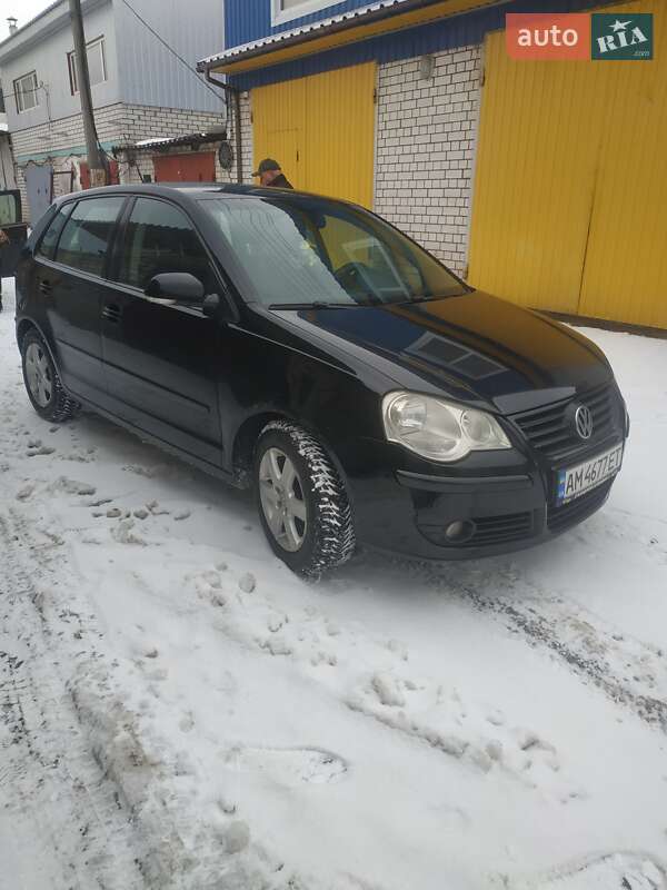 Хетчбек Volkswagen Polo 2006 в Житомирі