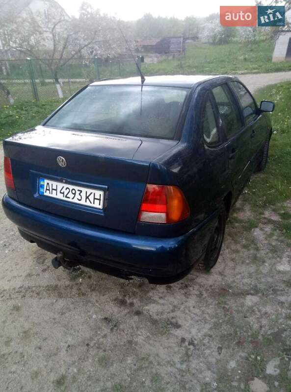 Седан Volkswagen Polo 1998 в Самборі