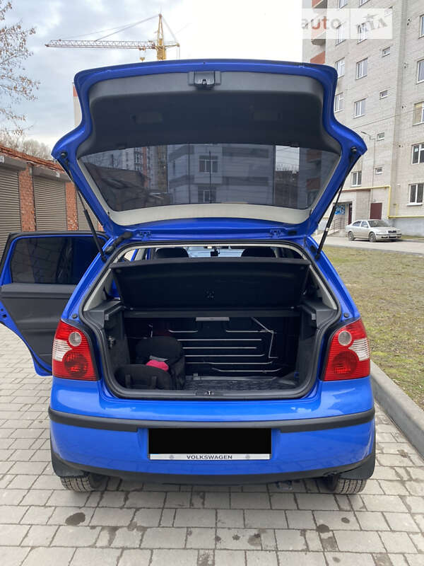 Хетчбек Volkswagen Polo 2002 в Дубровиці