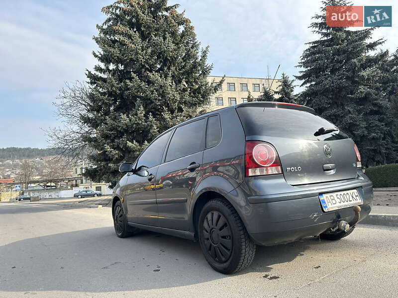 Хэтчбек Volkswagen Polo 2005 в Могилев-Подольске