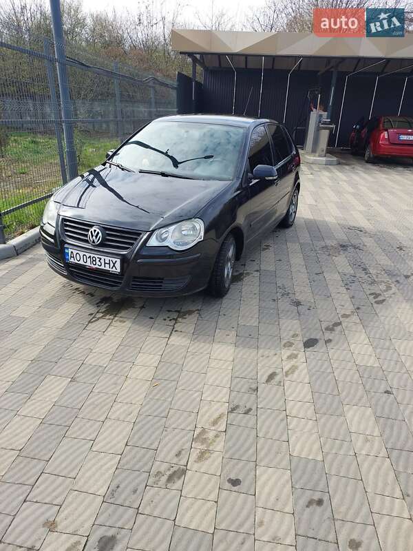 Хетчбек Volkswagen Polo 2008 в Ужгороді
