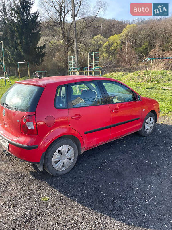 Хэтчбек Volkswagen Polo 2002 в Перечине