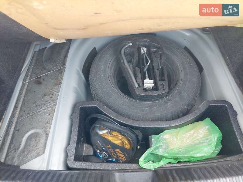 Седан Volkswagen Polo 2012 в Харкові
