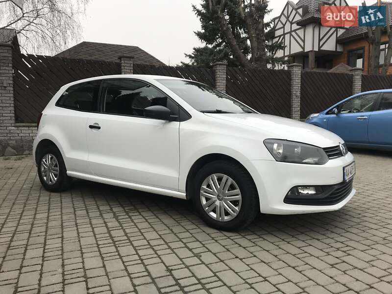 Хэтчбек Volkswagen Polo 2016 в Луцке