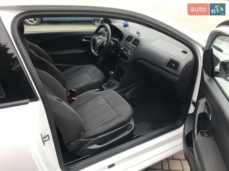 Хэтчбек Volkswagen Polo 2016 в Луцке