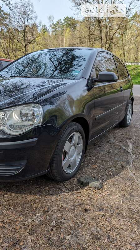 Хэтчбек Volkswagen Polo 2005 в Хмельницком