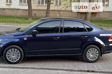 Седан Volkswagen Polo 2013 в Николаеве