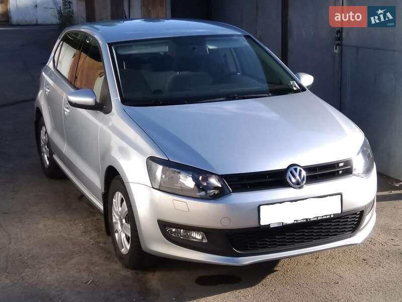 Хэтчбек Volkswagen Polo 2010 в Киеве