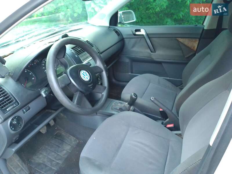 Хэтчбек Volkswagen Polo 2003 в Чуднове