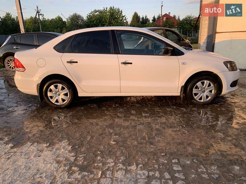 Седан Volkswagen Polo 2012 в Ужгороді фото 4 Седан Volkswagen Polo 2012 в Ужгороді