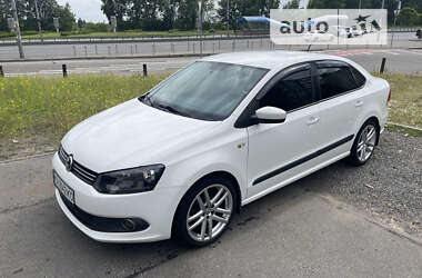 Седан Volkswagen Polo 2013 в Киеве