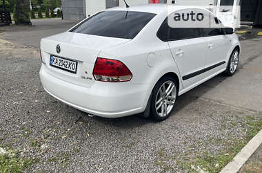 Седан Volkswagen Polo 2013 в Киеве