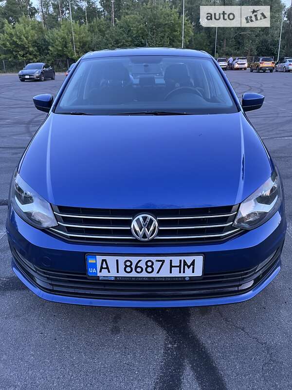 Седан Volkswagen Polo 2018 в Буче