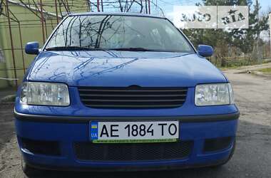 Хетчбек Volkswagen Polo 2000 в Вільногірську